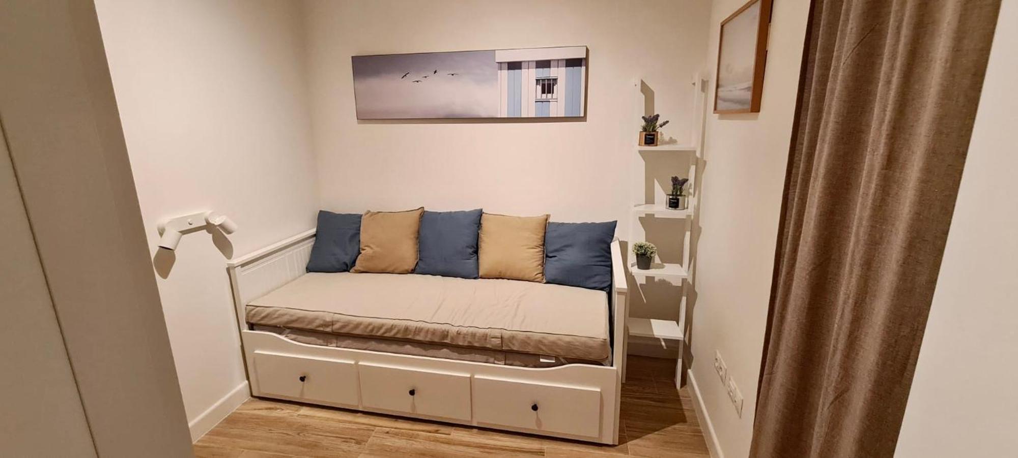 Apartment Sweet Meson *